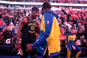 pg游戏巴特勒重返赛场,出色发挥首场状态出色,皇家马德里观众沸腾!引发球迷热议的简单介绍