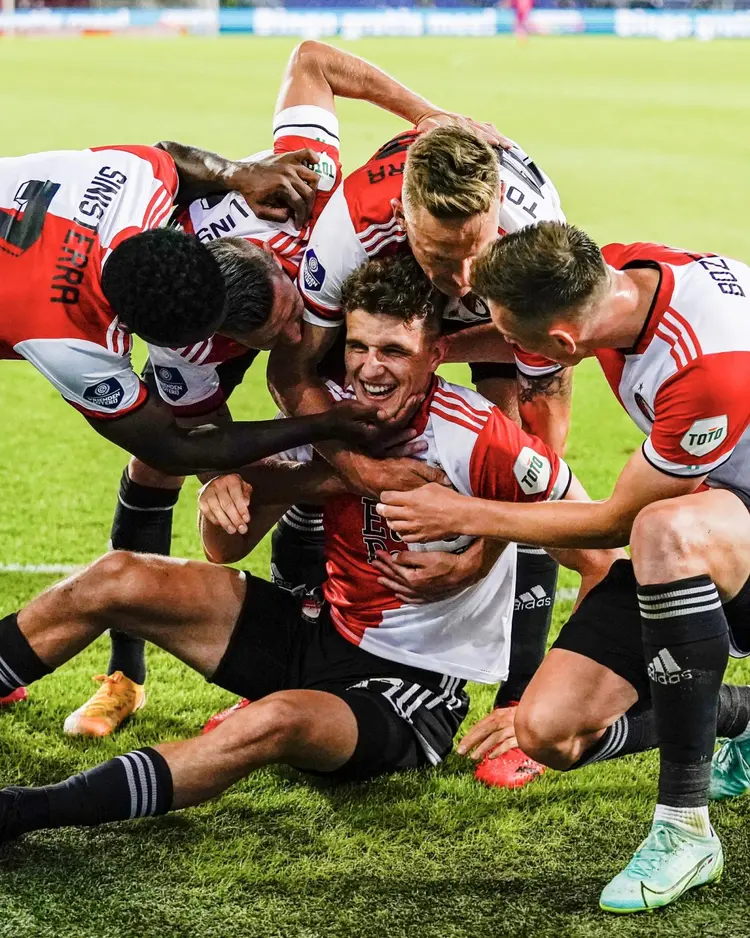 奥兰多魔术训练开放日,赛后调整名单引欢呼,欧冠在即,更衣室氛围转暖的简单介绍 奥兰多魔术训练开放日,赛后调整名单引欢呼,欧冠在即,更衣室氛围转暖的简单介绍