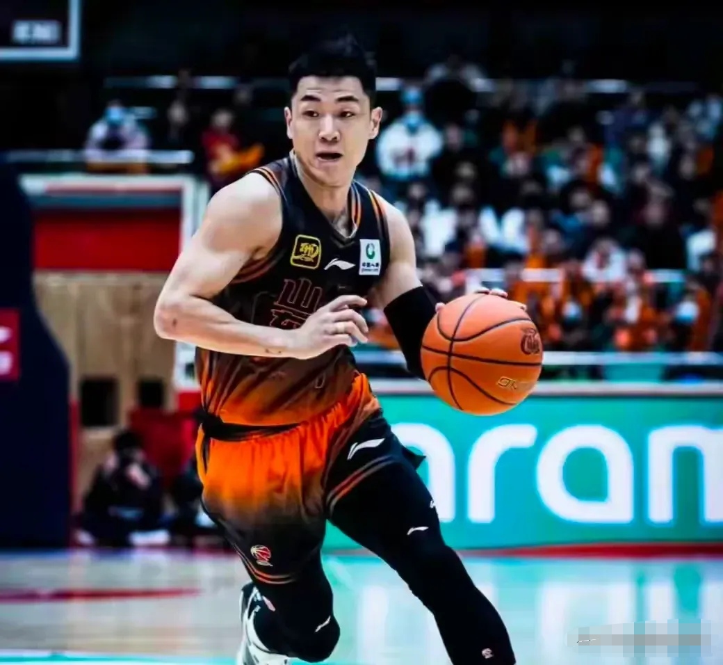 关于清晨欧超杯焦点战，广厦男篮单刀错失，球迷炸锅，医务组通报恢复的信息